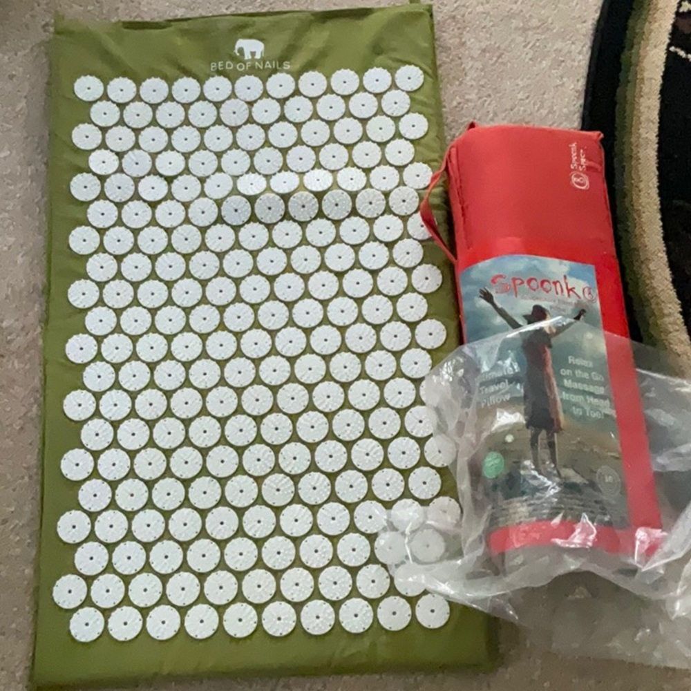 NWT Bundle of Bed of Nails and Spoonk acupressure travel mat and pillow.